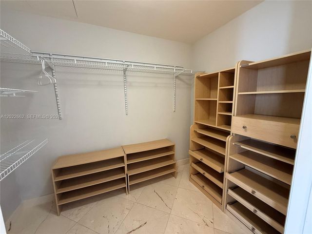 1850 S OCEAN DR 4009, Hallandale Beach, FL 33009