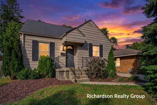 1055 NE Crescent Street NE, Grand Rapids, MI 49503
