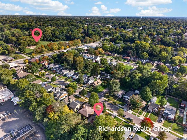 1055 NE Crescent Street NE, Grand Rapids, MI 49503