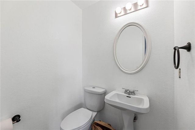 1526 Legend Trail Drive B, Lawrence, KS 66047