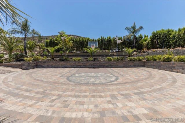 15786 Olde Highway 80, El Cajon, CA 92021