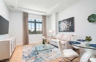 101 8th ST S 305, Naples, FL 34102