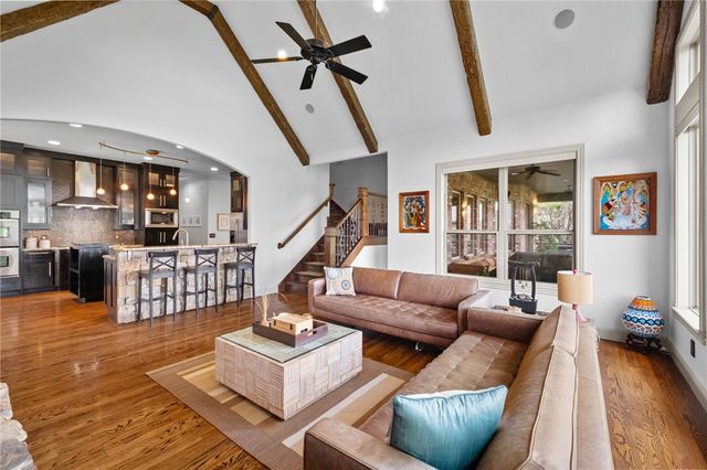 7003 W Balmoral Drive, Rogers, AR 72758