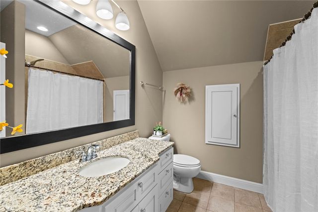 7003 W Balmoral Drive, Rogers, AR 72758