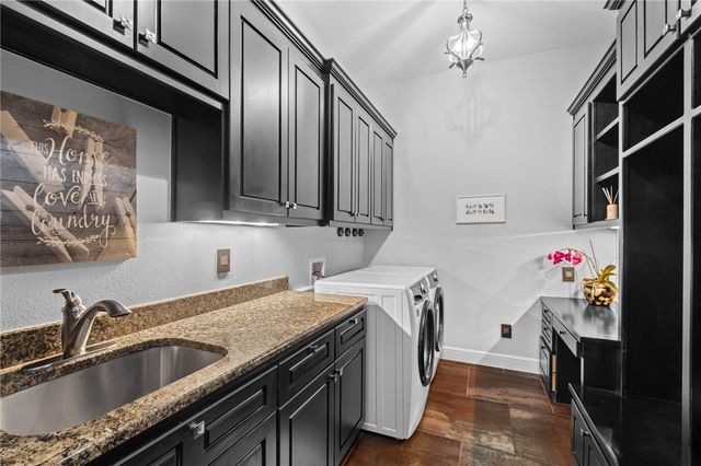 7003 W Balmoral Drive, Rogers, AR 72758