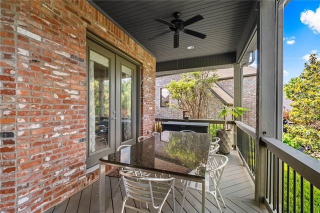 7003 W Balmoral Drive, Rogers, AR 72758