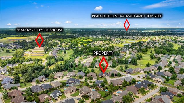 7003 W Balmoral Drive, Rogers, AR 72758