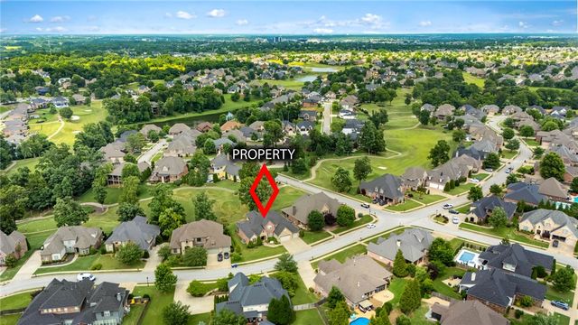7003 W Balmoral Drive, Rogers, AR 72758