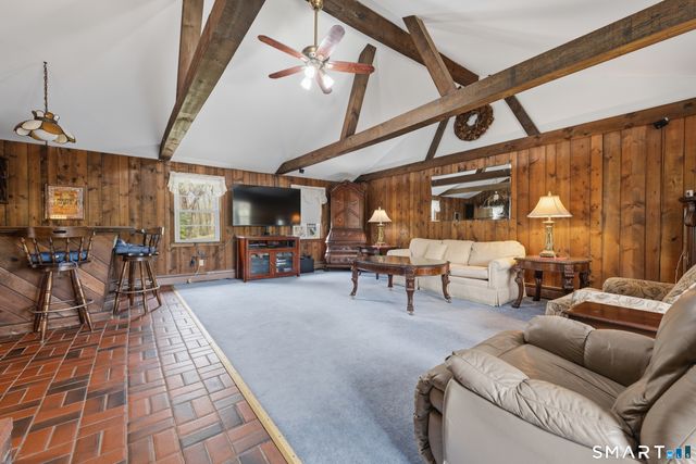 18 Doe Place, Shelton, CT 06484