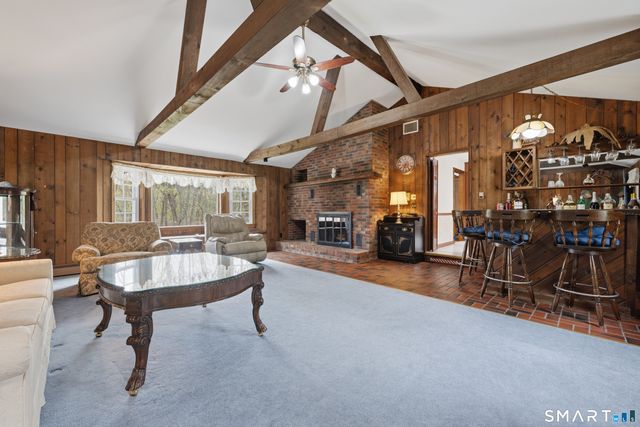18 Doe Place, Shelton, CT 06484