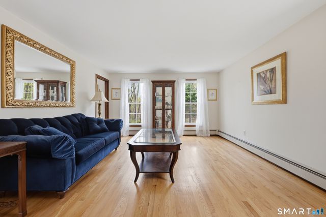 18 Doe Place, Shelton, CT 06484