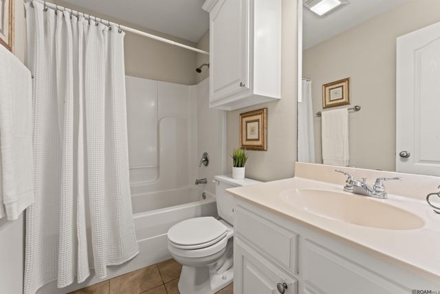 9038 Sarah St, Denham Springs, LA 70706