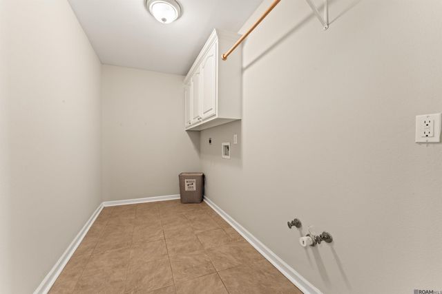 9038 Sarah St, Denham Springs, LA 70706