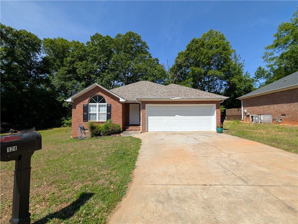 124 Woodbridge Court, Anderson, SC 29621