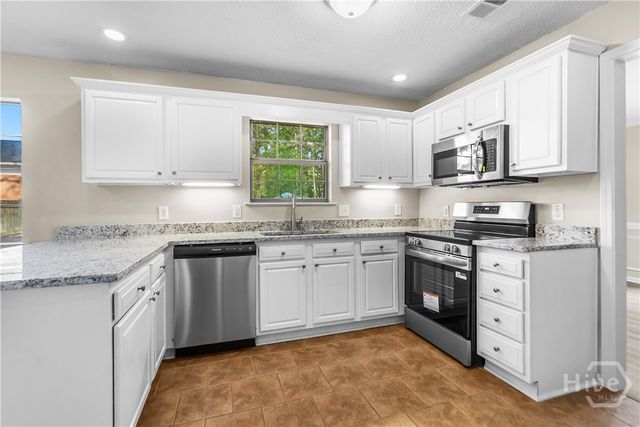 114 Bradford Drive, Bloomingdale, GA 31302