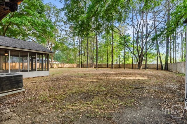 114 Bradford Drive, Bloomingdale, GA 31302