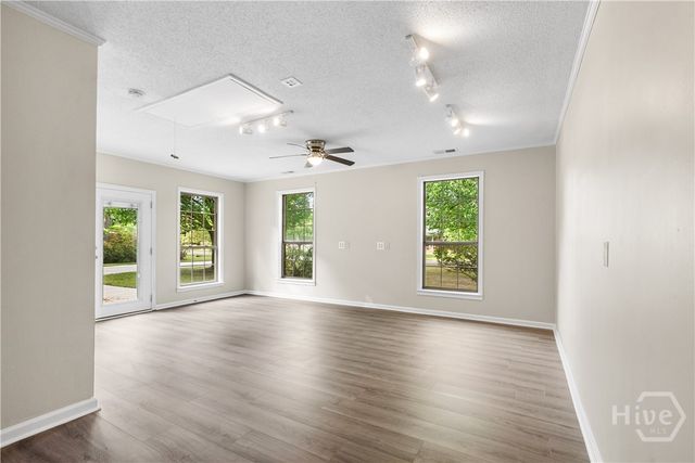 114 Bradford Drive, Bloomingdale, GA 31302