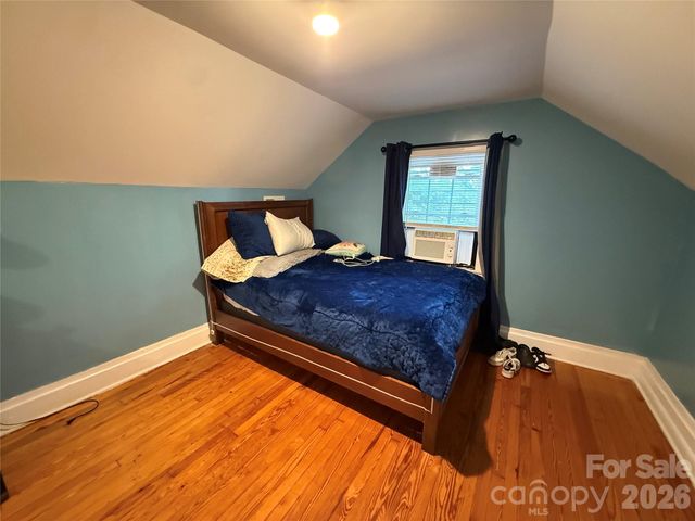 709 Dixie Avenue NW, Valdese, NC 28690