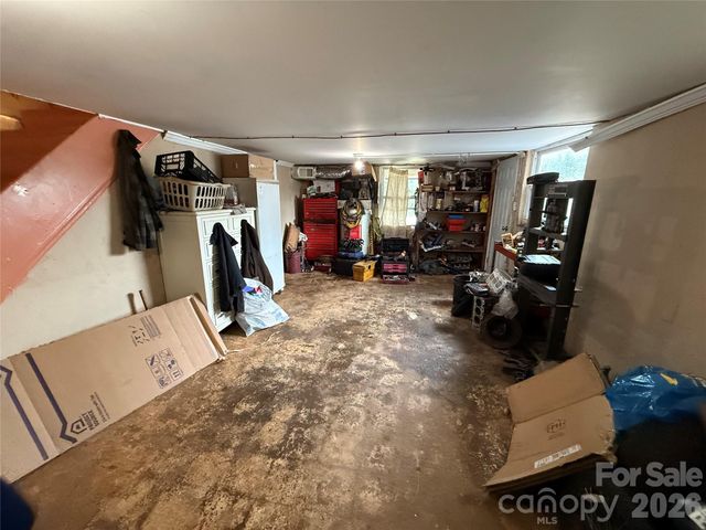 709 Dixie Avenue NW, Valdese, NC 28690