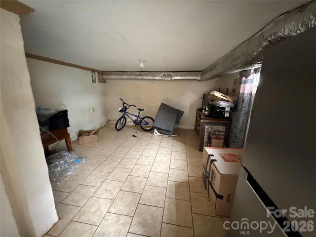 709 Dixie Avenue NW, Valdese, NC 28690