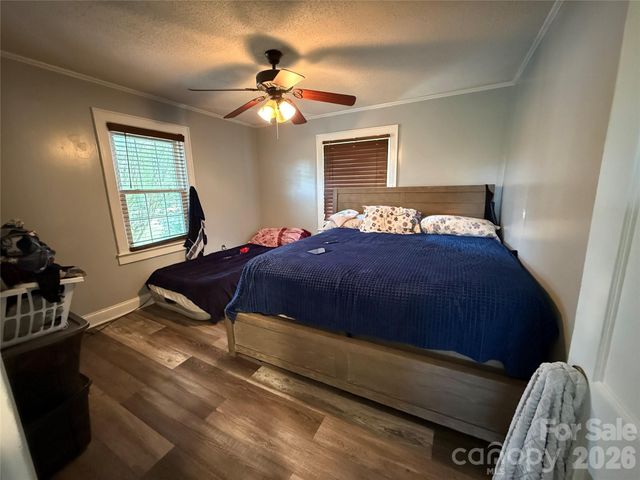 709 Dixie Avenue NW, Valdese, NC 28690
