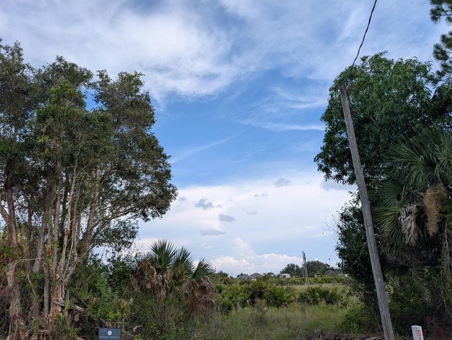 3015 64th Street W, Lehigh Acres, FL 33971