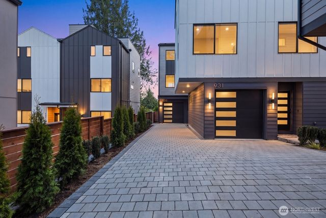 933 N 87th Street, Seattle, WA 98103