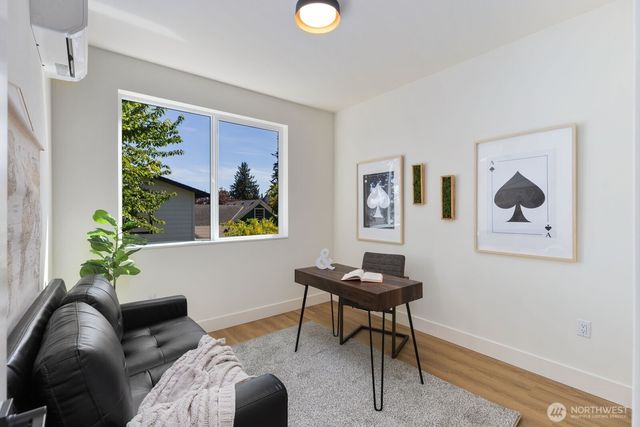 933 N 87th Street, Seattle, WA 98103