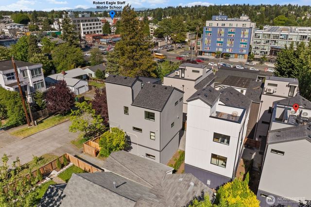 933 N 87th Street, Seattle, WA 98103