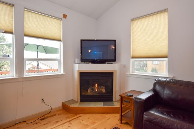 2564 SW Valleyview Drive, Redmond, OR 97756