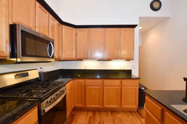 2564 SW Valleyview Drive, Redmond, OR 97756