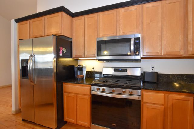 2564 SW Valleyview Drive, Redmond, OR 97756