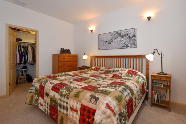 2564 SW Valleyview Drive, Redmond, OR 97756