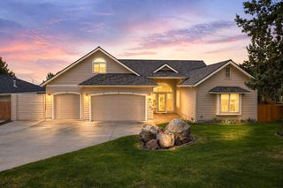 2564 SW Valleyview Drive, Redmond, OR 97756