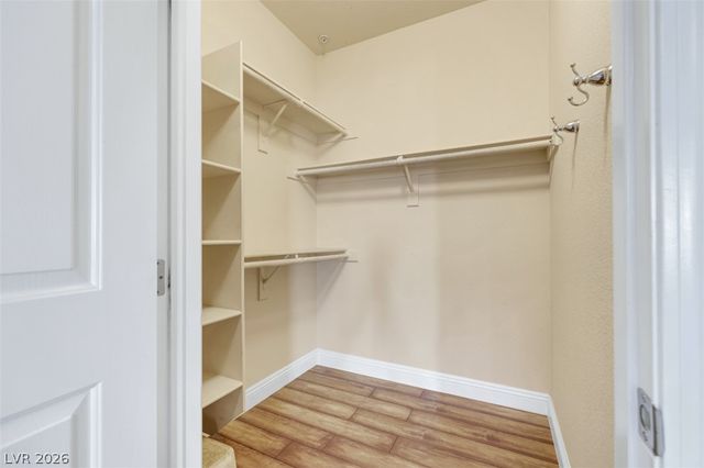 3975 North Hualapai Way 227, Las Vegas, NV 89129