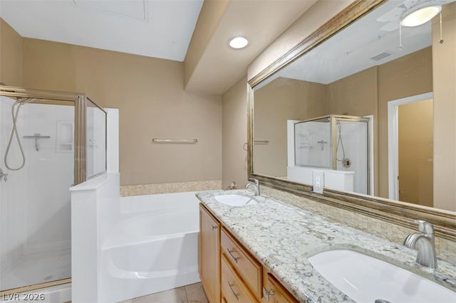 3975 North Hualapai Way 227, Las Vegas, NV 89129