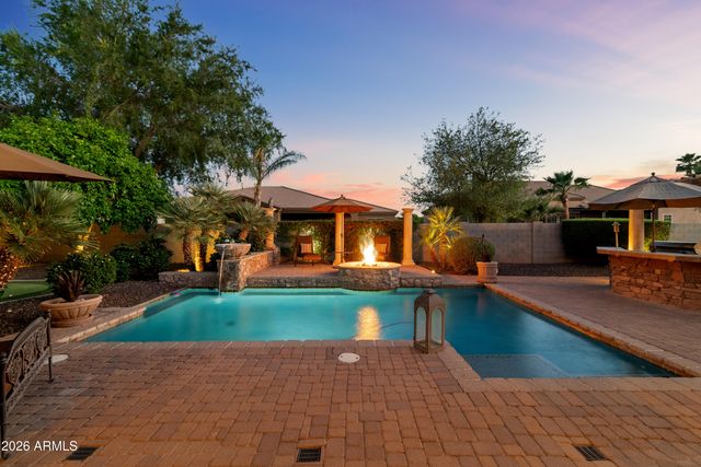 18009 W MONTEBELLO Avenue, Litchfield Park, AZ 85340