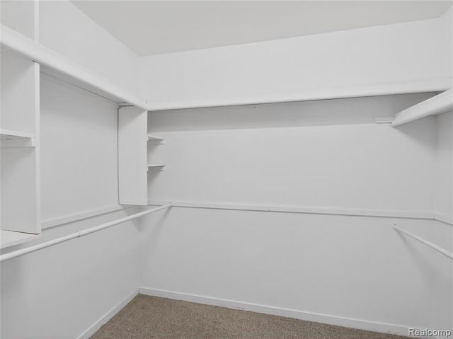 3039 Edgefield Drive, Waterford, MI 48328