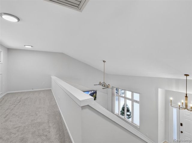 3039 Edgefield Drive, Waterford, MI 48328