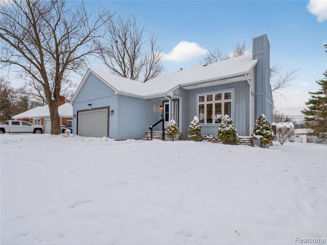 3039 Edgefield Drive, Waterford, MI 48328