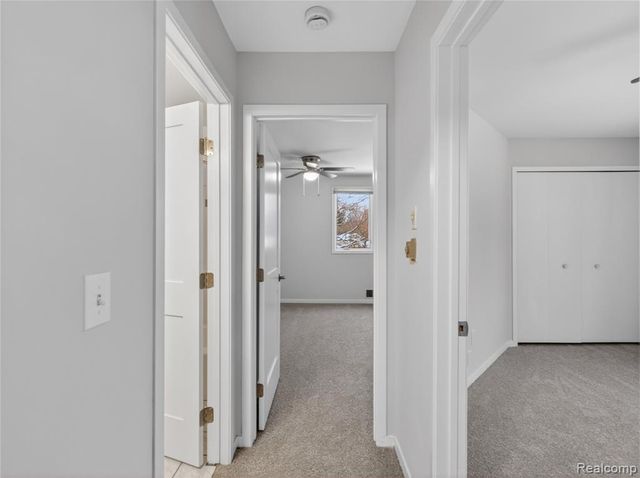 3039 Edgefield Drive, Waterford, MI 48328