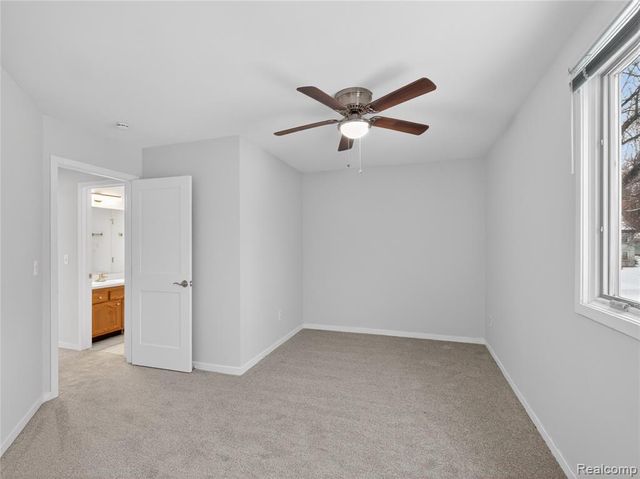 3039 Edgefield Drive, Waterford, MI 48328