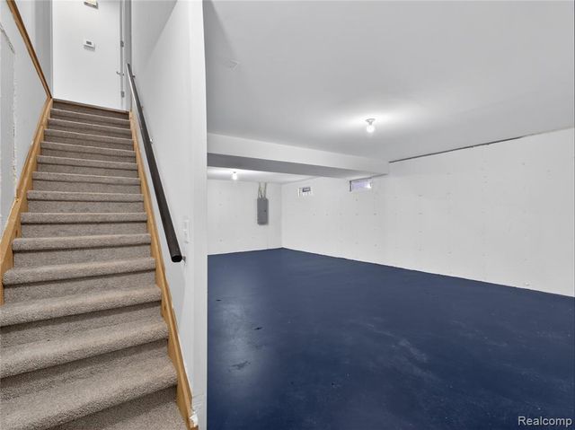 3039 Edgefield Drive, Waterford, MI 48328