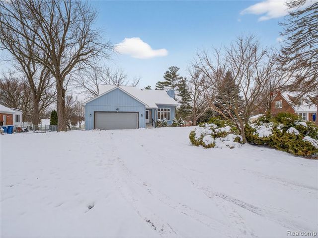 3039 Edgefield Drive, Waterford, MI 48328