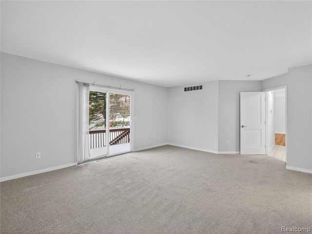 3039 Edgefield Drive, Waterford, MI 48328