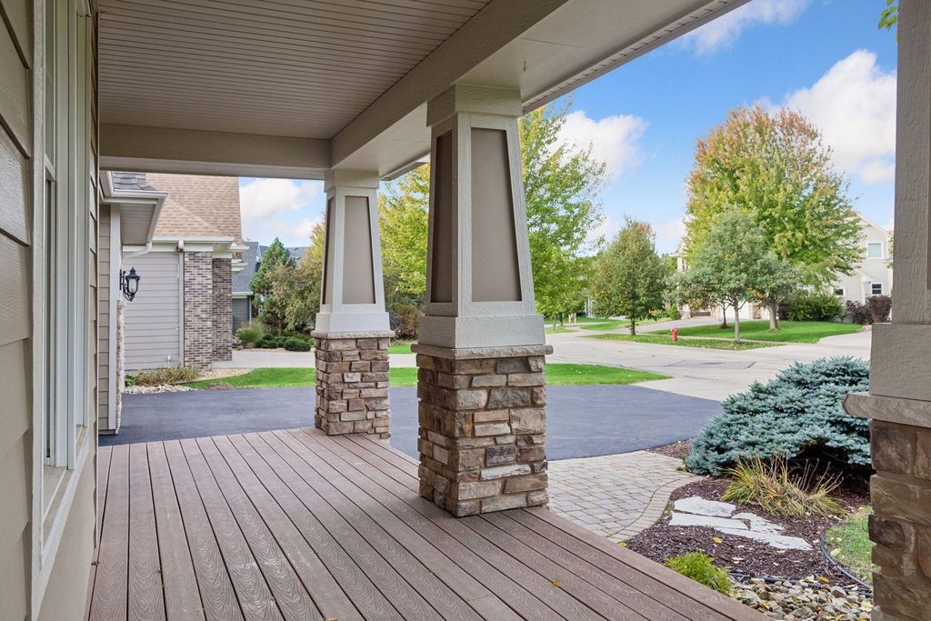 1711 Deephaven Drive, Woodbury, MN 55129 — photo 5
