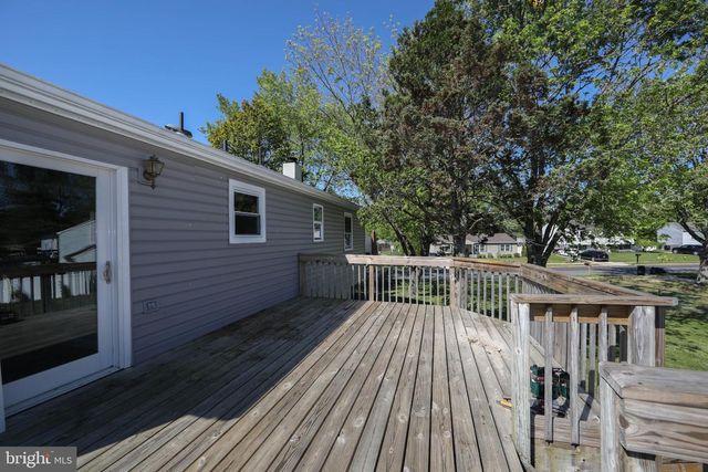 13 SPRING HOLLOW DR, Sicklerville, NJ 08081