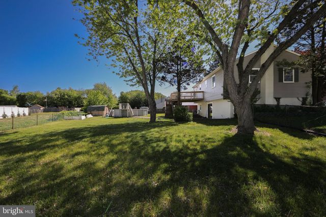 13 SPRING HOLLOW DR, Sicklerville, NJ 08081