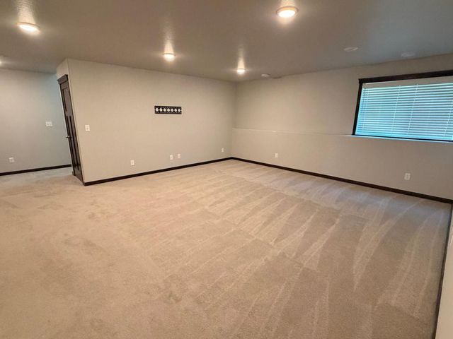 3914 31st Street S, Moorhead, MN 56560