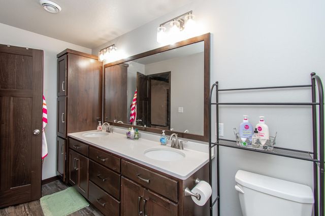 3914 31st Street S, Moorhead, MN 56560
